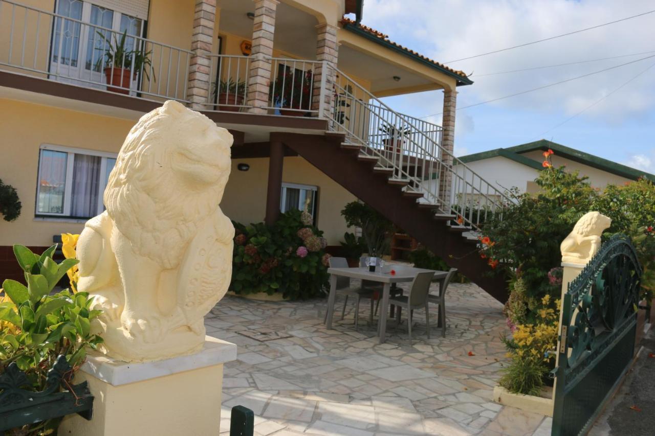 Vivenda Barroso Apartment Nazare Exterior photo