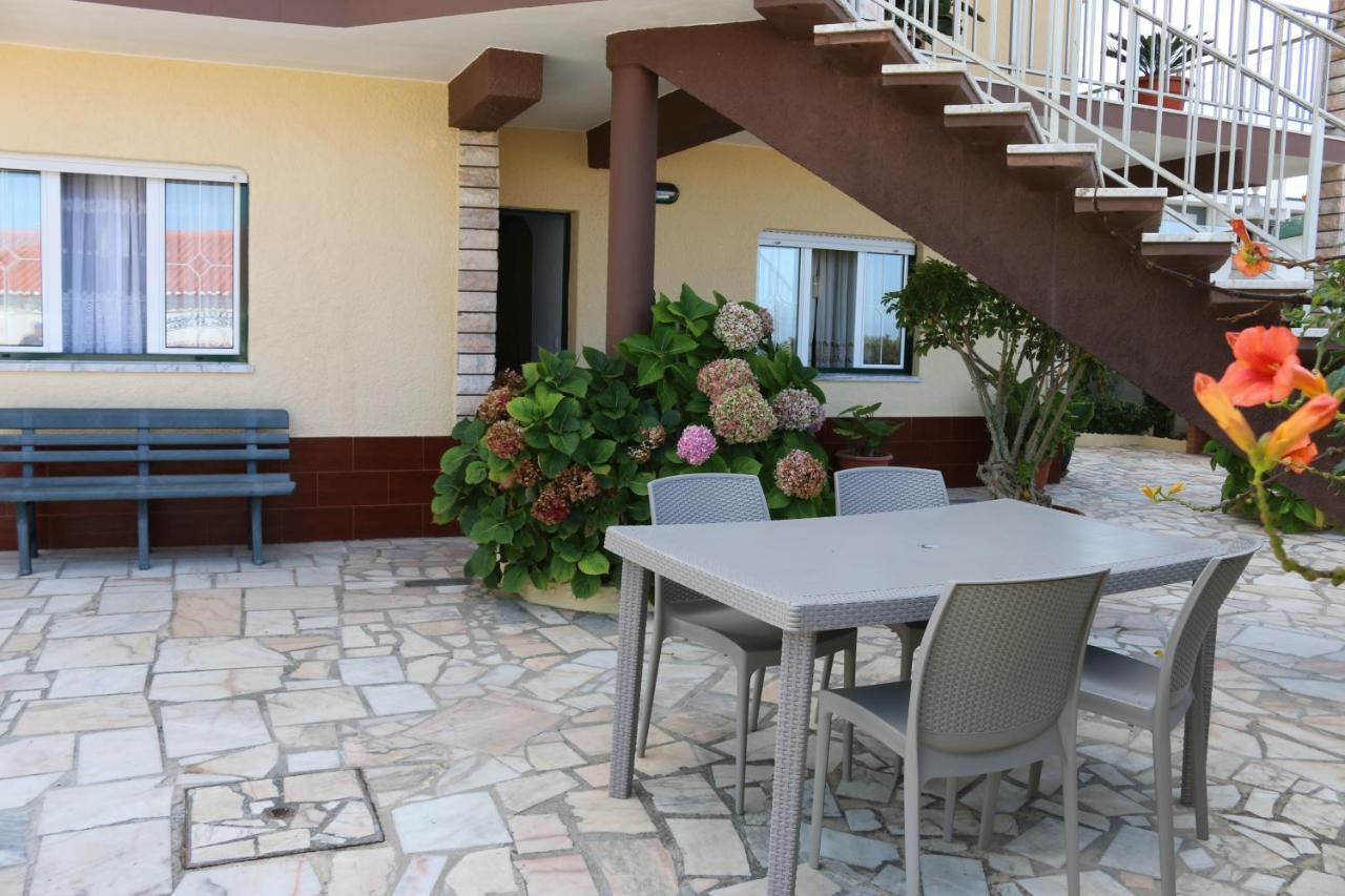 Vivenda Barroso Apartment Nazare Exterior photo