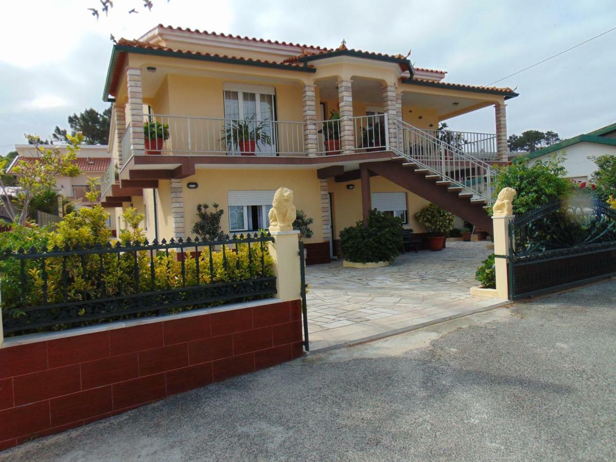 Vivenda Barroso Apartment Nazare Exterior photo